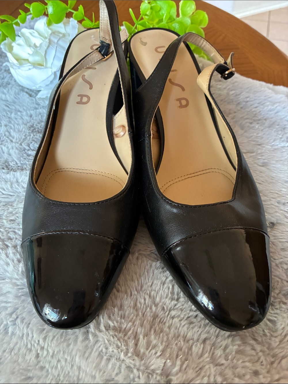 Unisa Black Slingback Patent Cap-Toe Flats